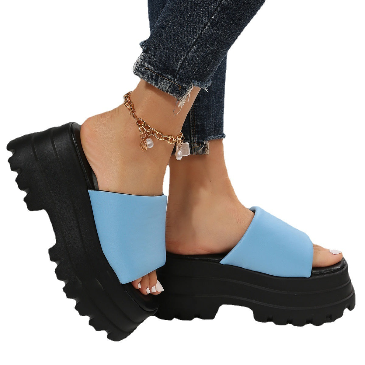 Women's platform slippers